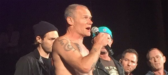 Anthony malade : Concert KROQ Weenie Roast annulé